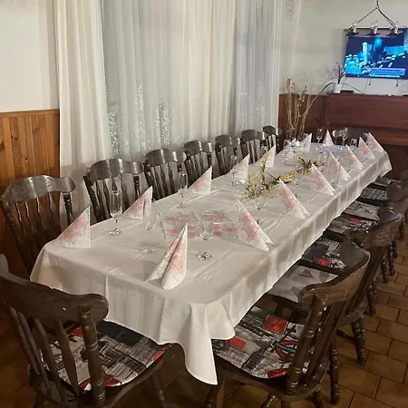 Hotel & Restaurant Adolfovsky Dvur Adolfov