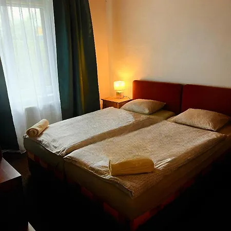 Otel & Restaurant Adolfovsky Dvur *