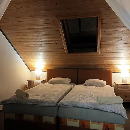 Отель & Restaurant Adolfovsky Dvur