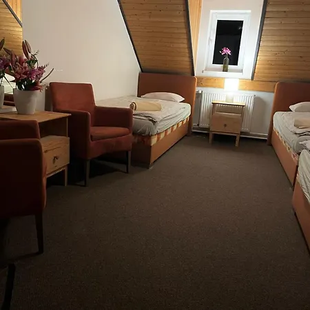 & Restaurant Adolfovsky Dvur * Adolfov