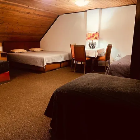 Отель & Restaurant Adolfovsky Dvur