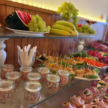 & Restaurant Adolfovsky Dvur Hotel *