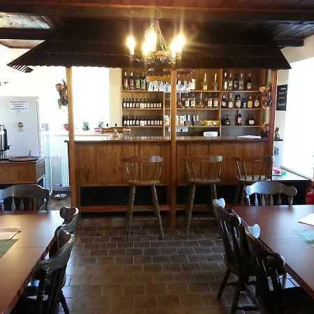 & Restaurant Adolfovsky Dvur * Adolfov